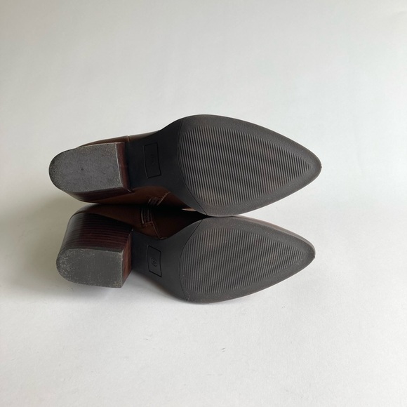 American Rag Brown Genuine Leather Point Toe Ankle Boots size 8.5 - Picture 9 of 15